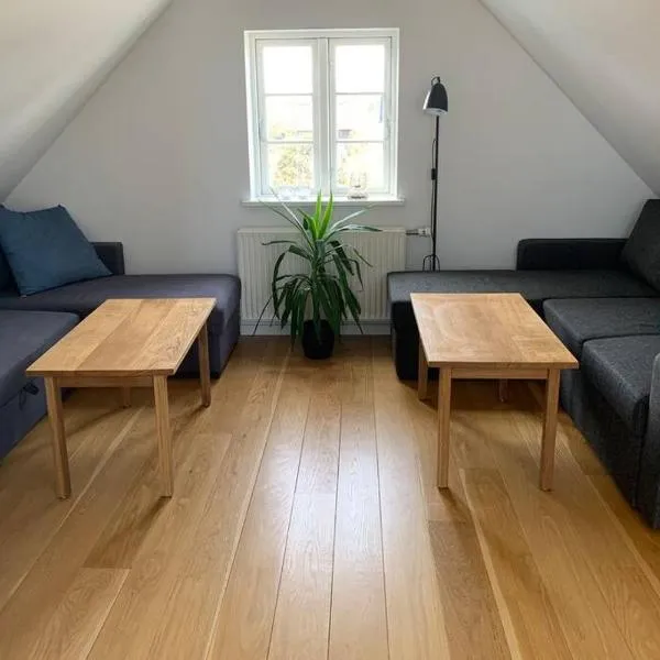 Tag lejlighed i hyggelig landsby på Stevns，位于Store Heddinge的酒店