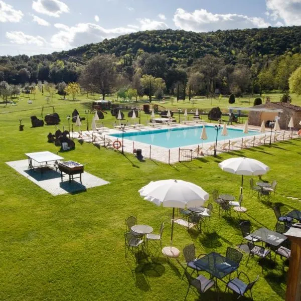 Hotel & Restaurant Casolare Le Terre Rosse，位于圣吉米纳诺的酒店