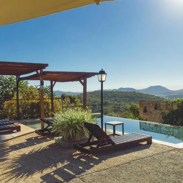 Serra do Juá Pousada de Campo，位于皮雷诺波利斯的酒店