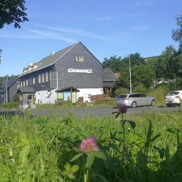 Gasthaus & Pension Am Rennsteig，位于格拉芬道尔的酒店