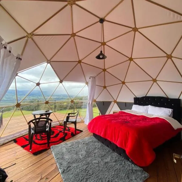 Glamping hermoso amanecer，位于瓜塔维塔的酒店