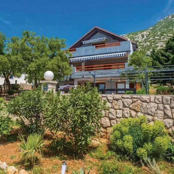 Apartments Paola，位于卡尔卢巴格的酒店