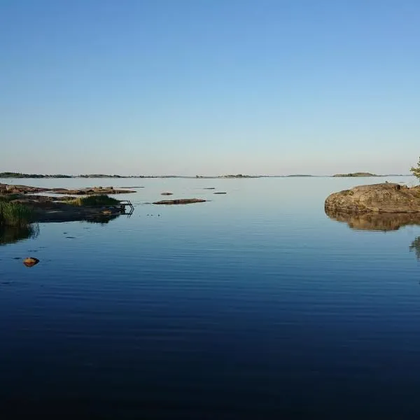 Isakssons Cottage 4，位于弗格罗的酒店