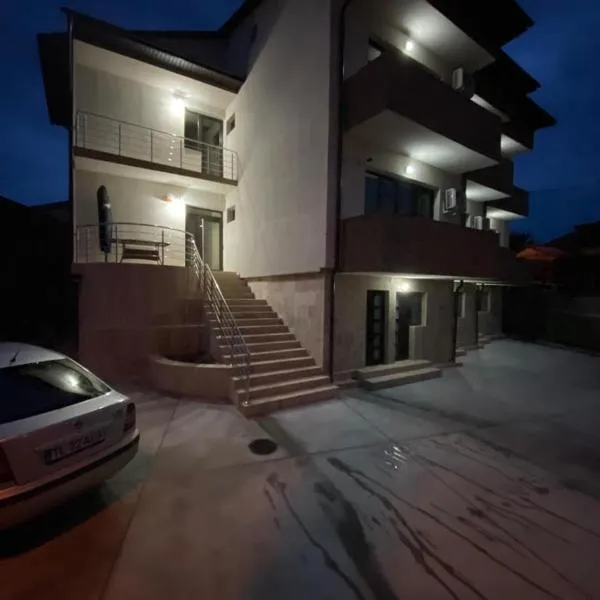 Prestige House，位于图尔恰的酒店