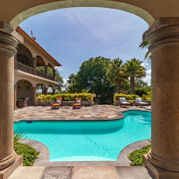 Casa Las Palmas, San Miguel de Allende，位于圣米格尔-德阿连德的酒店