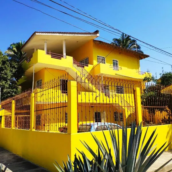 Casa Hansa alojamientos vacacionales，位于巴亚尔塔港的酒店