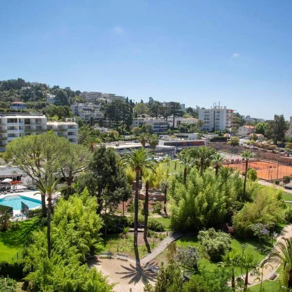 Fully equipped appartment 105 m2 clear view on the sea and californie hills，位于戛纳的酒店