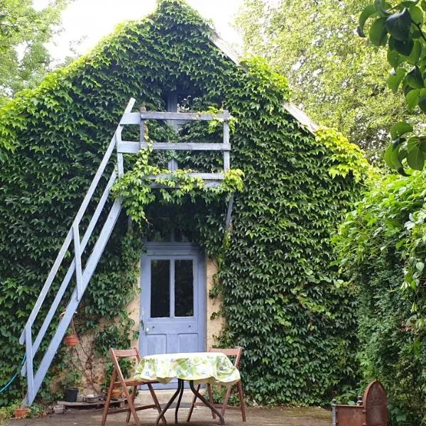 Maison Fleurie，位于Thollet的酒店