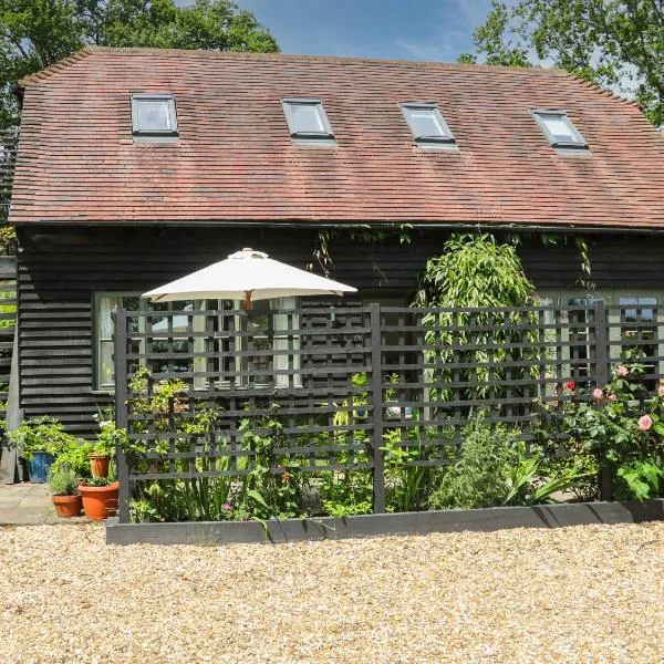 The Barn at Sandhole Cottage，位于汤布里奇的酒店