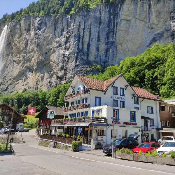 Hotel Restaurant Jungfrau，位于劳特布龙嫩的酒店