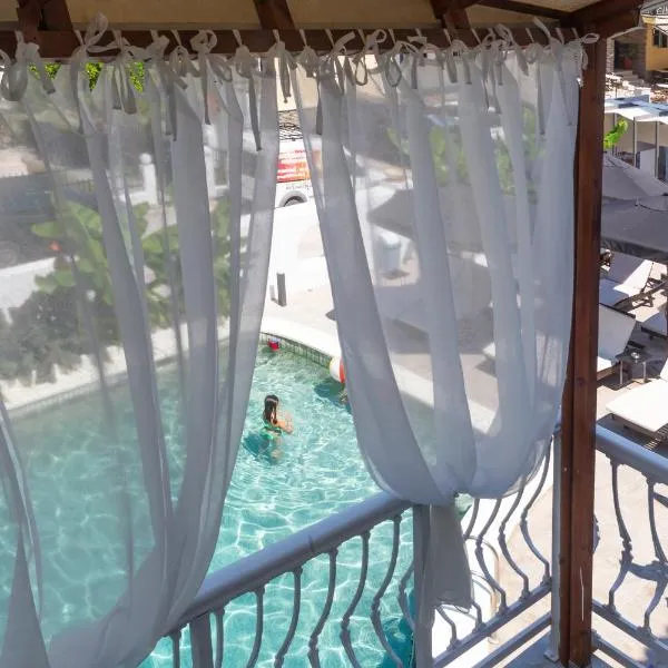 Hotel Odysseas，位于波利克罗诺的酒店
