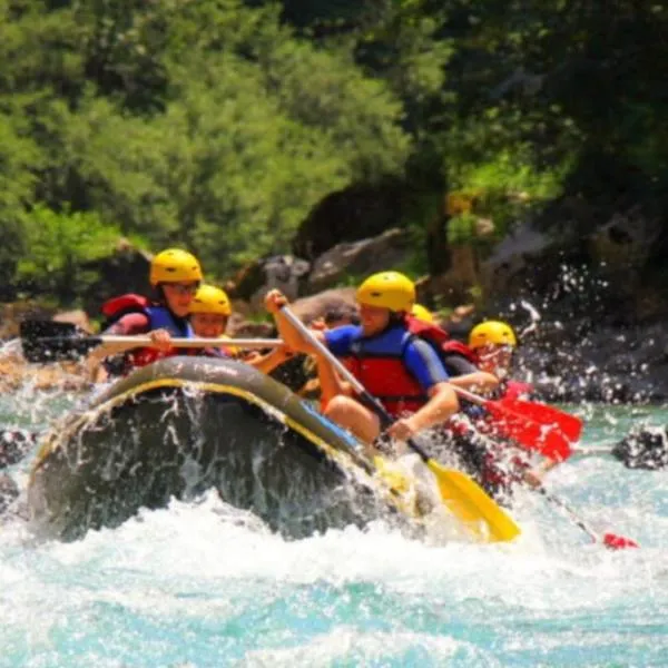 Camp Rafting Apartmani，位于扎布利亚克的酒店