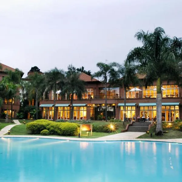 伊瓜苏度假酒店水疗中心及赌场，位于伊瓜苏港的酒店