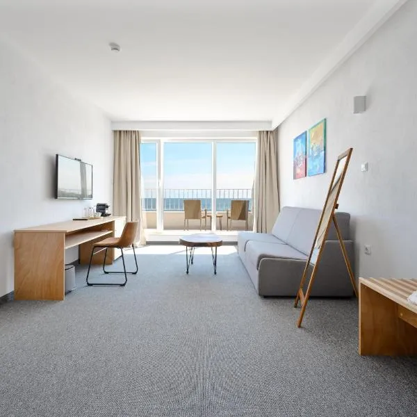 JI HOTEL，位于索佐波尔的酒店