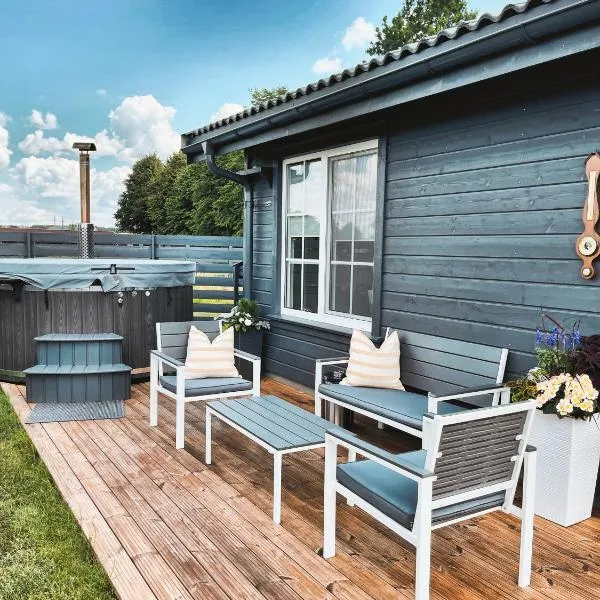 Pilkas Namelis - Namelių nuoma Šventojoje，位于斯文托伊的酒店