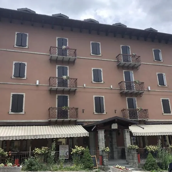 Hotel Appennino，位于SantʼAnna Pelago的酒店