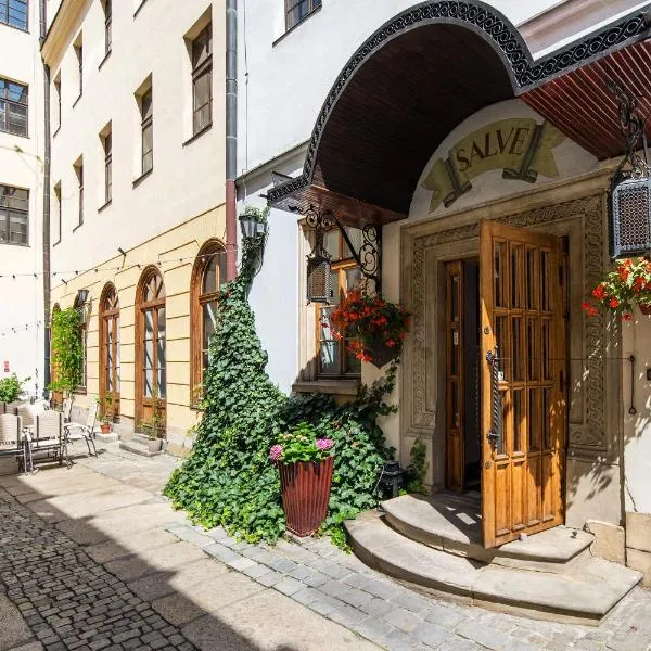 杜沃尔波兰语酒店，位于弗罗茨瓦夫的酒店