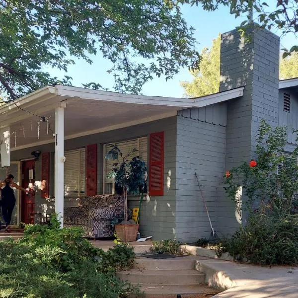 Harmony House Homestay,位于塞多纳的酒店
