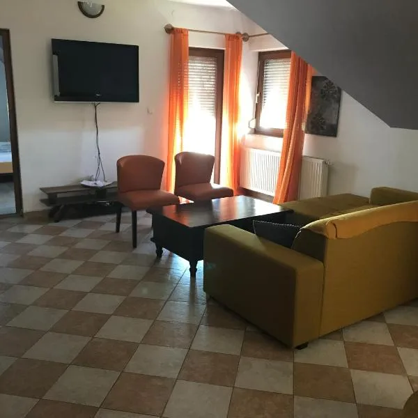 Márta Apartman，位于巴拉顿诺尔马迪的酒店