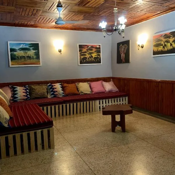 Pazuri Hostel，位于Boma la Ngombe的酒店