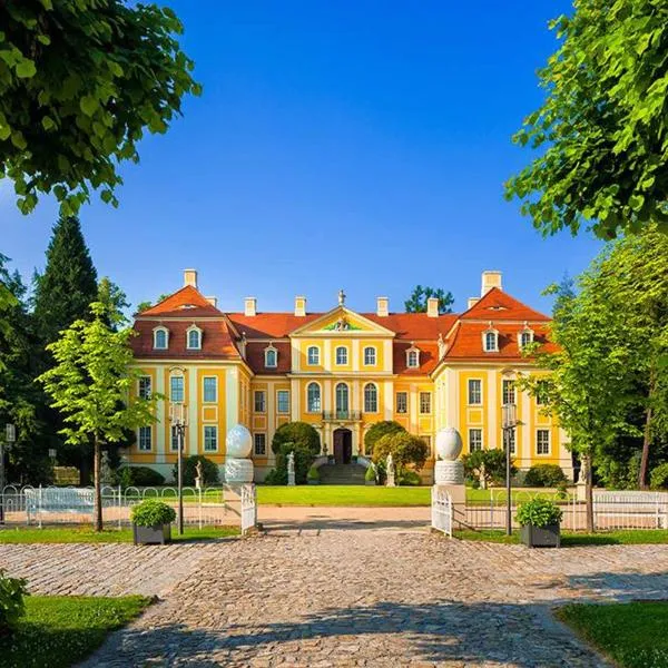 Barockschloss Rammenau，位于比绍夫斯韦尔达的酒店