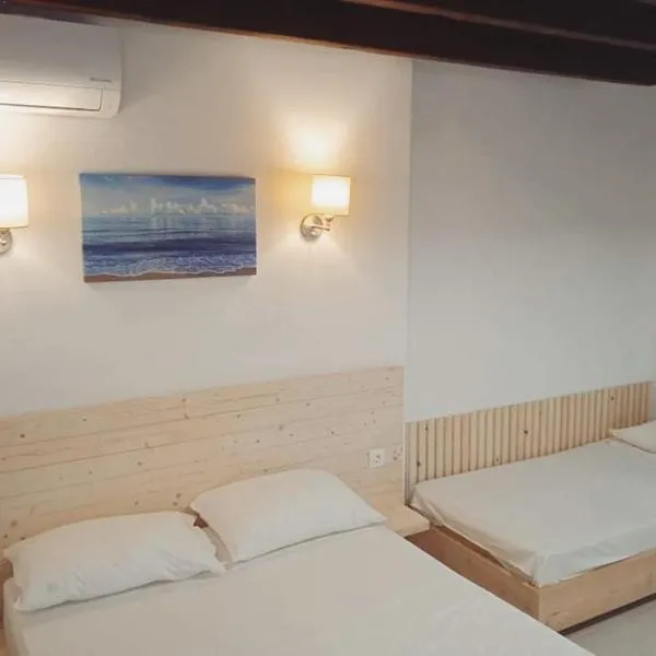 Occasus Room Comfort，位于哈尔基岛的酒店