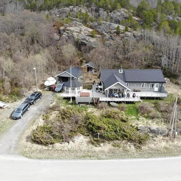 Villa Myklebostad，位于Langvåg的酒店