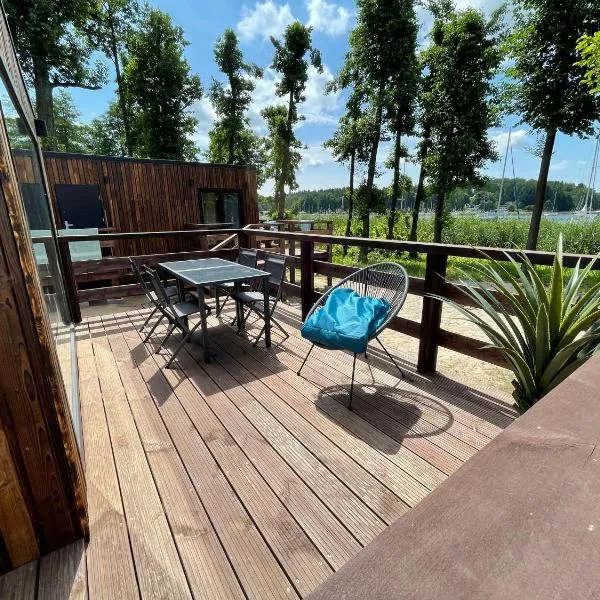 XOXO Lake House，位于吉日茨科的酒店