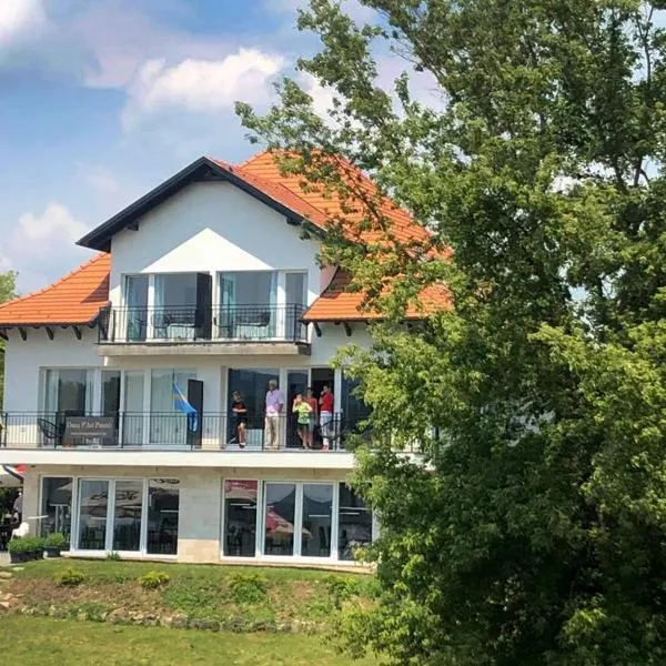 Duna P'Art Panzió，位于Verőce的酒店