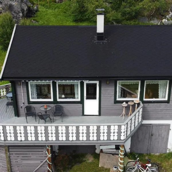 Rivdnji Holiday Home Smørfjord，位于Indre Billefjord的酒店