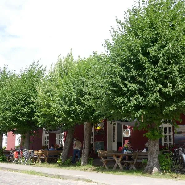 Ferienhof am Käbelicksee，位于Klein Vielen的酒店