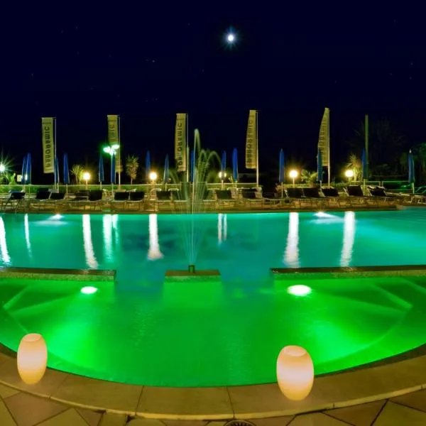 Hotel Panoramic，位于圣玛格丽塔波尔勒港的酒店