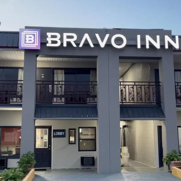 Bravo Inn，位于Boones Creek的酒店