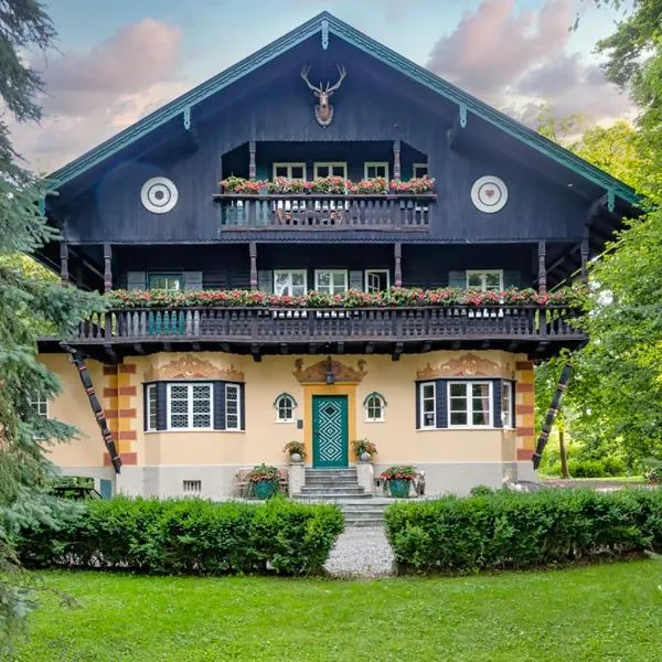 Villa Zollhaus Bed & Breakfast，位于Ettringen的酒店