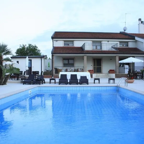 吉恩尼住宿加早餐旅馆，位于阿尔塔穆拉的酒店