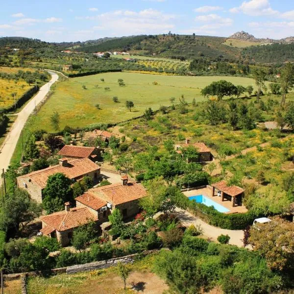 El Jiniebro Turismo Rural，位于La Acena de la Borrega的酒店