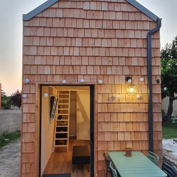 TINY HOUSE Cosy 1 - Angers Green Lodge，位于昂热的酒店