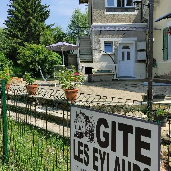 Gite Les Eylauds，位于Teilhet的酒店