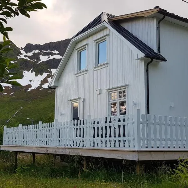 Pilan Lodge Lofoten，位于Melbu的酒店