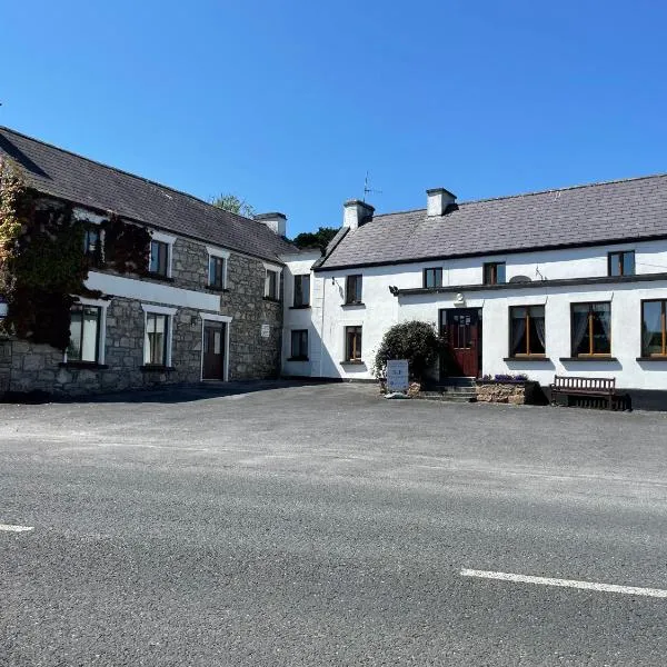 O'Domhnaill's Guesthouse - Lig do Scíth，位于Ardmore的酒店