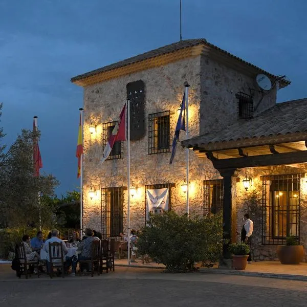 Hotel Rural La Moragona，位于Casas de los Pinos的酒店