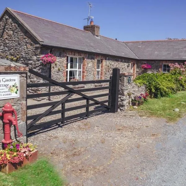 Sally Gardens Cottage，位于唐帕特里克的酒店