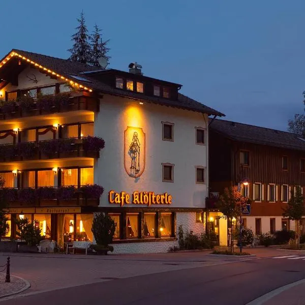 赫希米特克洛斯特勒酒店，位于Langenbrand的酒店