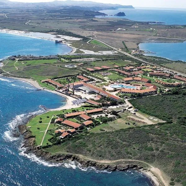 Le Tonnare di Stintino - Beach Resort，位于Villa Sirena的酒店