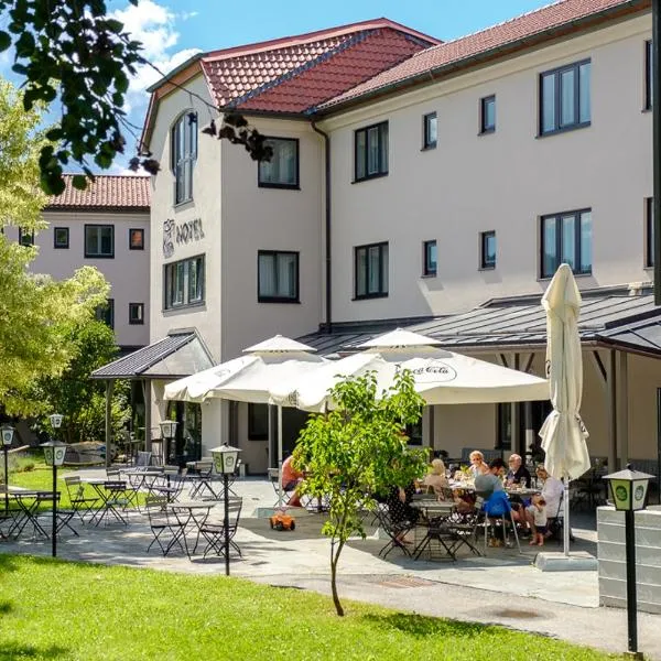 JUFA Hotel Maria Lankowitz，位于Hirschegg Rein的酒店