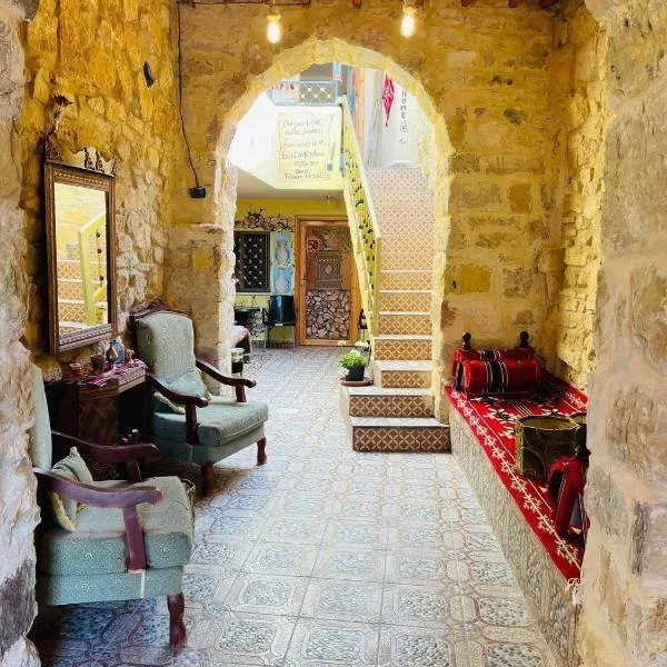 Dana Gate Lodge，位于At-Tafilah的酒店