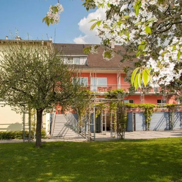 Hotel Villa Martino - zum Hirsch，位于Oberhof的酒店