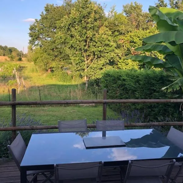 Les jardins de jodie，位于Saint-Aubin-de-Branne的酒店