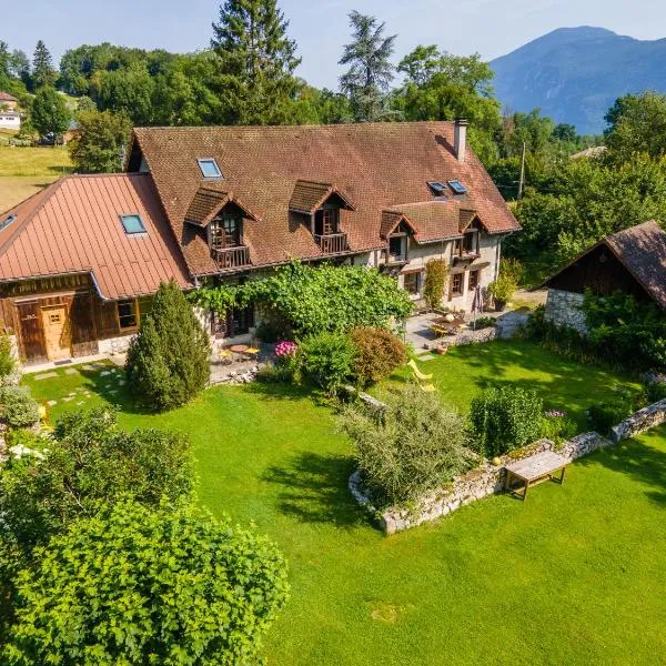 Maison d'hôtes La Bageatière - Lac d'Aiguebelette，位于Les Déserts的酒店