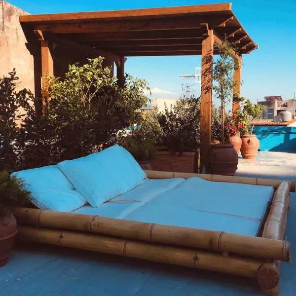 Terrazzo Esclusivo con zona Solarium da 200 mq，位于瓦尔德利切的酒店
